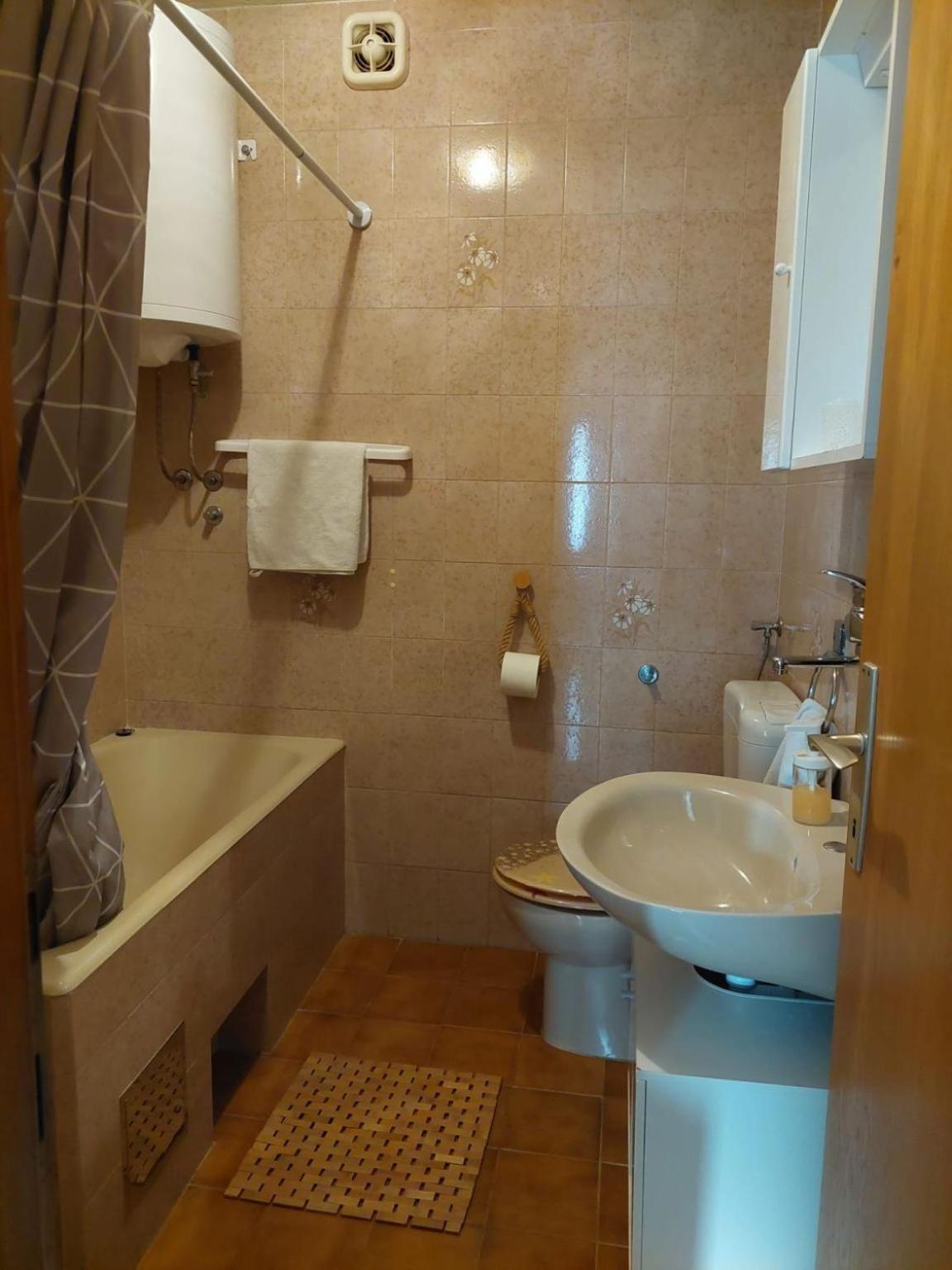 Apartments Pavao Postira Ngoại thất bức ảnh